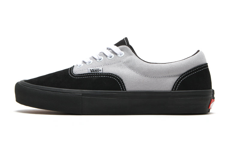 Vans - Skate Era
Style # VN000ECRY631
Color : Black / Light Grey