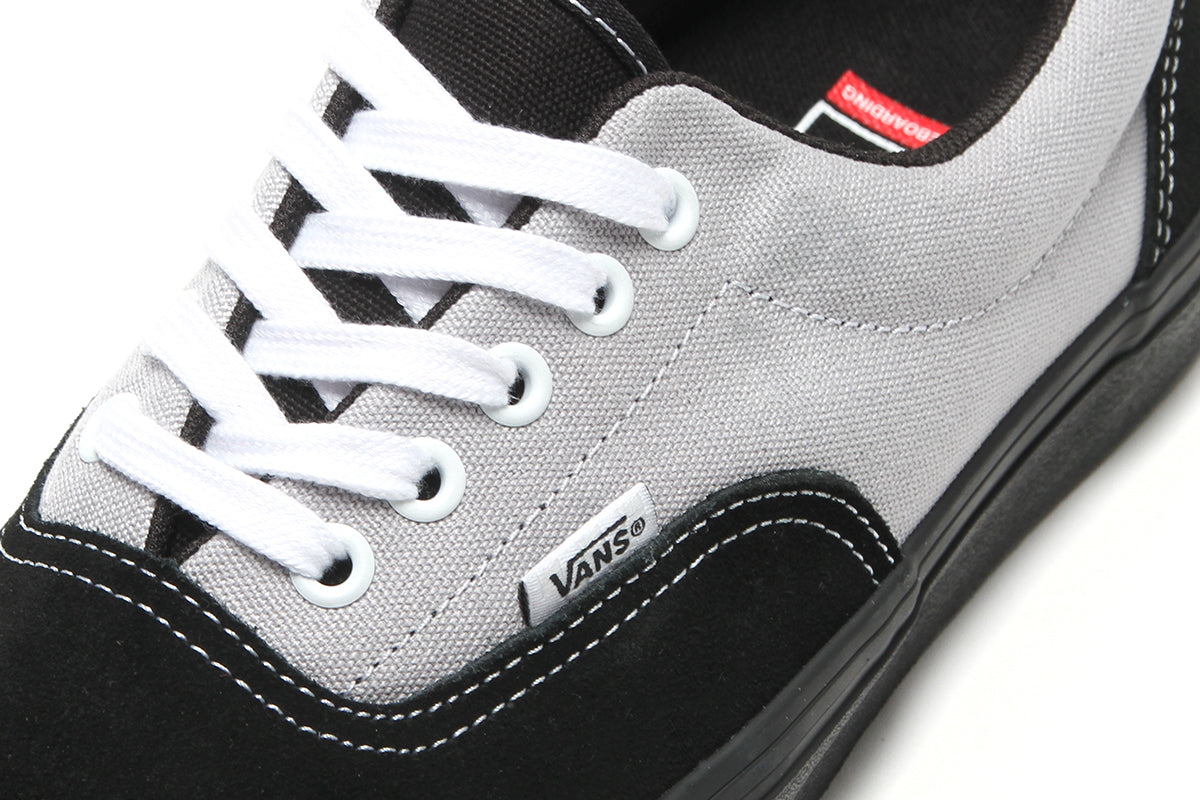Vans - Skate Era
Style # VN000ECRY631
Color : Black / Light Grey