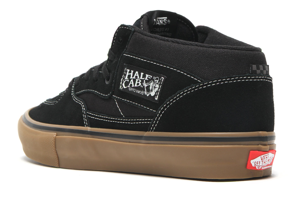 Vans - Skate Half Cab
Style # VN0A5FCDB9K1
Color : Black / Gum / White