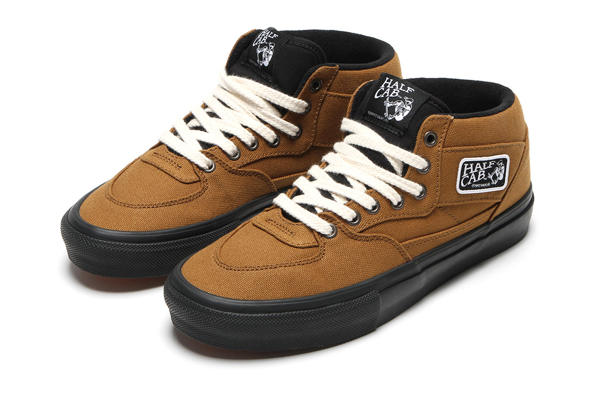 Vans | Skate Half Cab
Style # VN0007PG11D1
Color : Golden Brown / Black