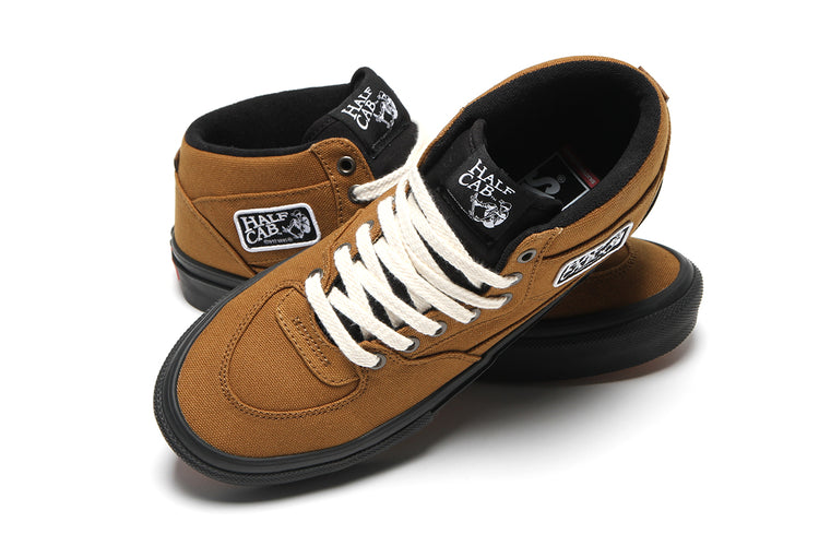 Vans | Skate Half Cab
Style # VN0007PG11D1
Color : Golden Brown / Black