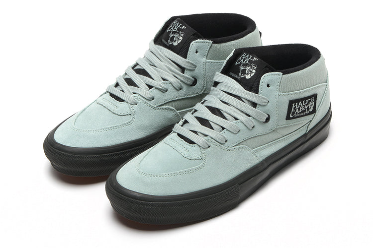 Vans - Skate Half Cab
Style # VN0A5FCDEMW1
Color : Grey Olive / Black