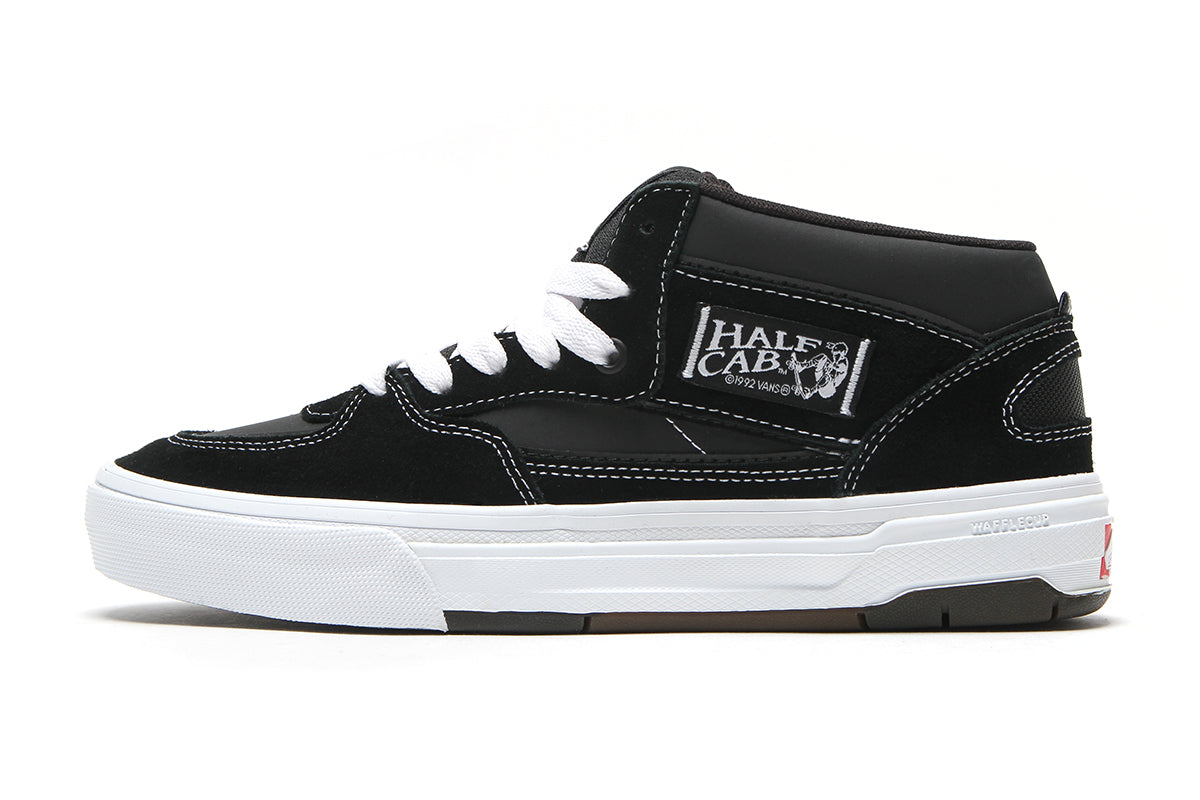 Vans - Skate Half Cab Wafflecup
Style # VN000D9ZBA21
Color : Black / White