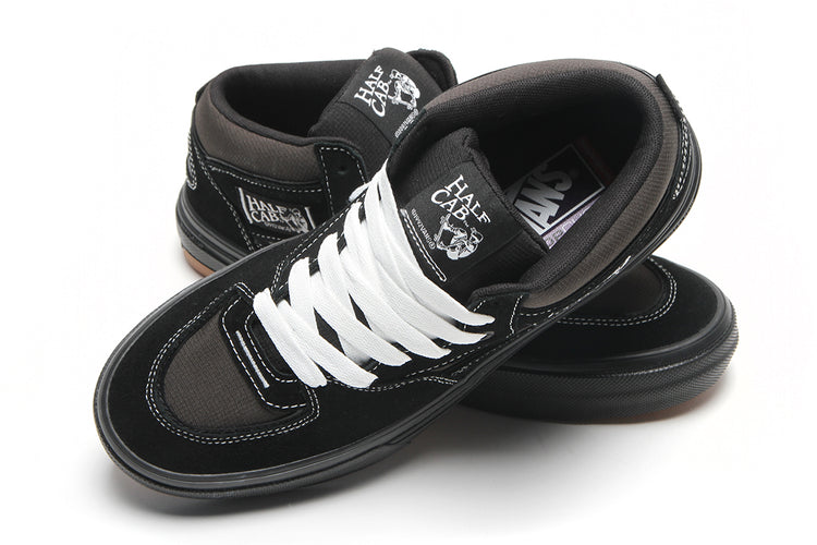 Vans - Skate Half Cab Wafflecup
Style # VN000D9ZKOU1
Color : Black / Asphalt
