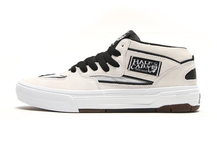 Vans - Skate Half Cab Wafflecup
Style # VN000D9ZYB21
Color : White / Black