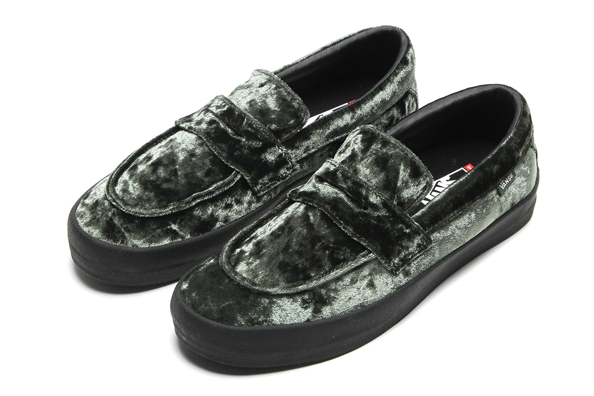 Vans - Skate Loafer
Style # VN000Z3QTD81
Color : Oil Green
