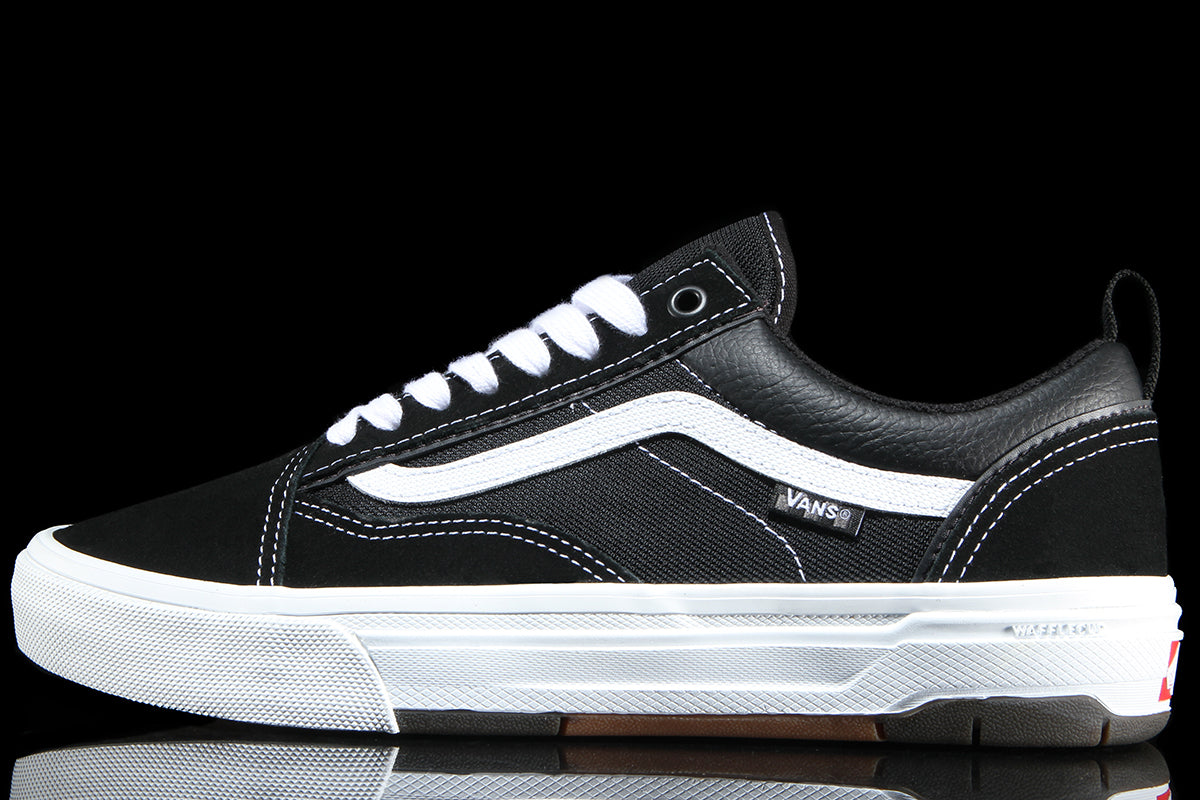 Vans - Skate Old Skool Wafflecup
Style # VN000EB7BA21
Color : Black / White