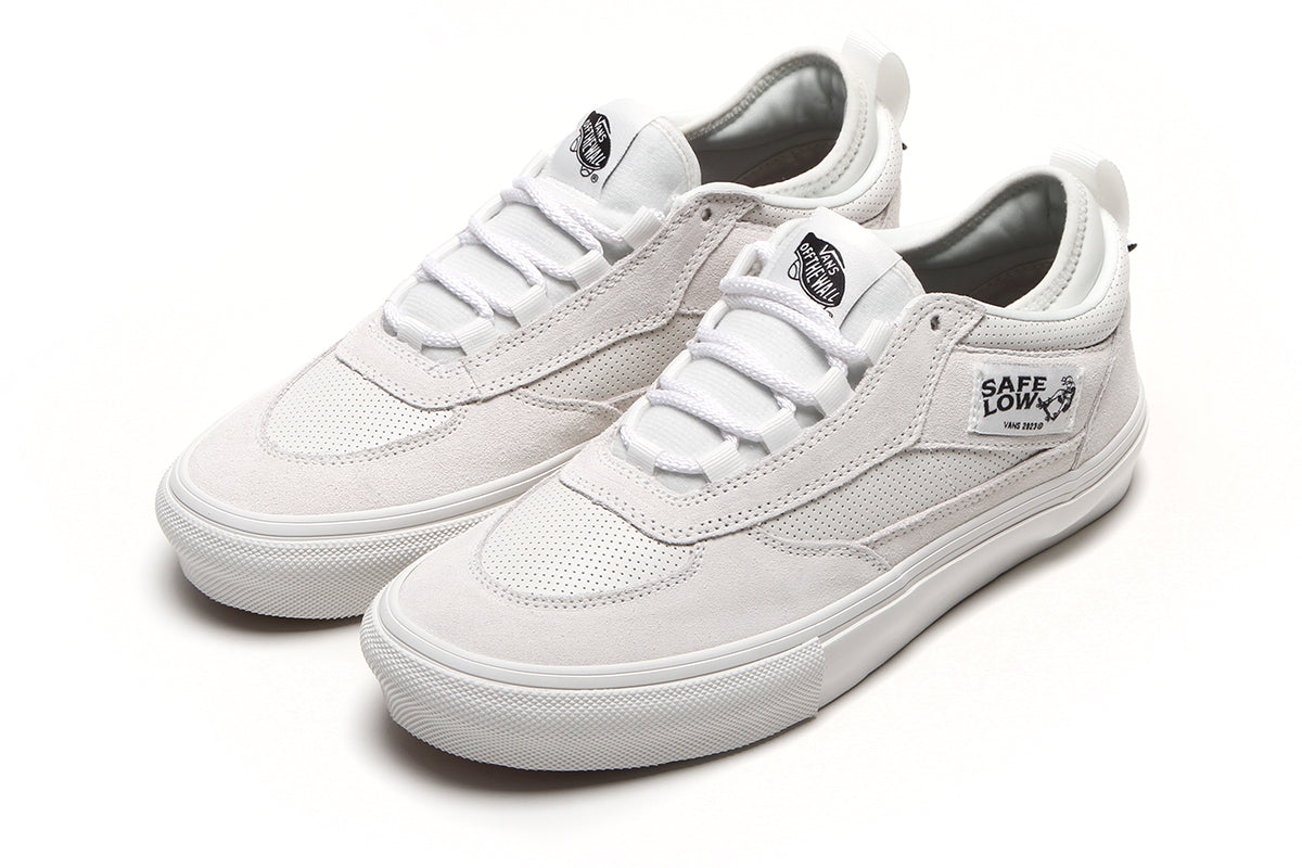 Vans - Skate Safe Low
Style # VN000EG9JVY1
Color : Blanc De Blanc