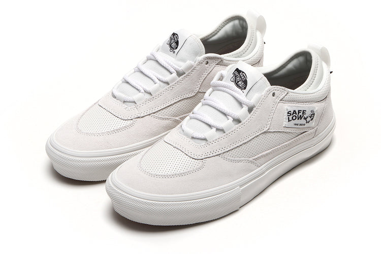 Vans - Skate Safe Low
Style # VN000EG9JVY1
Color : Blanc De Blanc