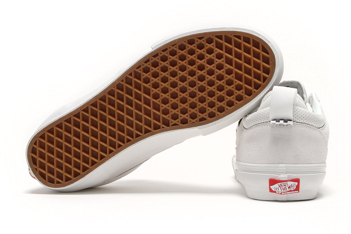 Vans - Skate Safe Low
Style # VN000EG9JVY1
Color : Blanc De Blanc