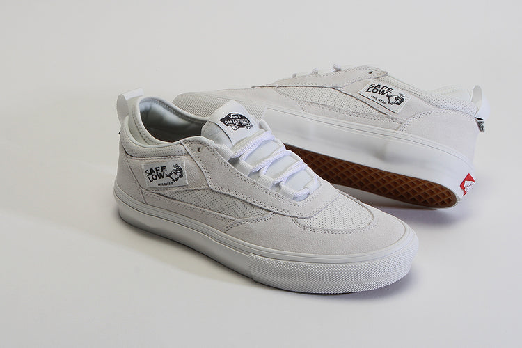 Vans - Skate Safe Low
Style # VN000EG9JVY1
Color : Blanc De Blanc
