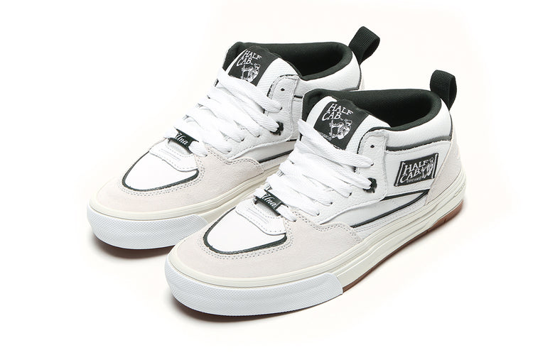 Vans - Skate Half Cab Wafflecup
Style # VN000D9Z9DH1
Color : White / Gum