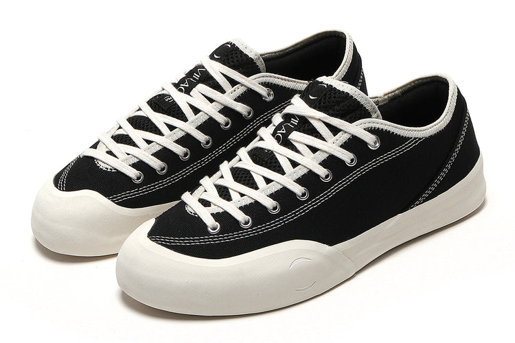 Village PM - 1.30 PM
Color : Black / Whisper White