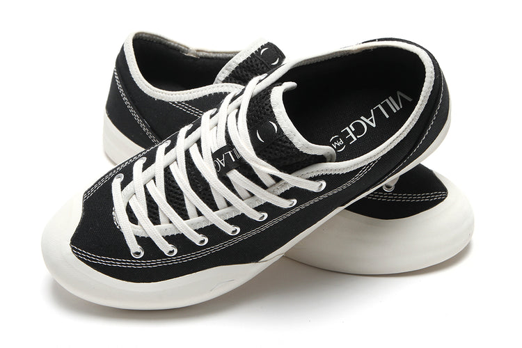 Village PM - 1.30 PM
Color : Black / Whisper White