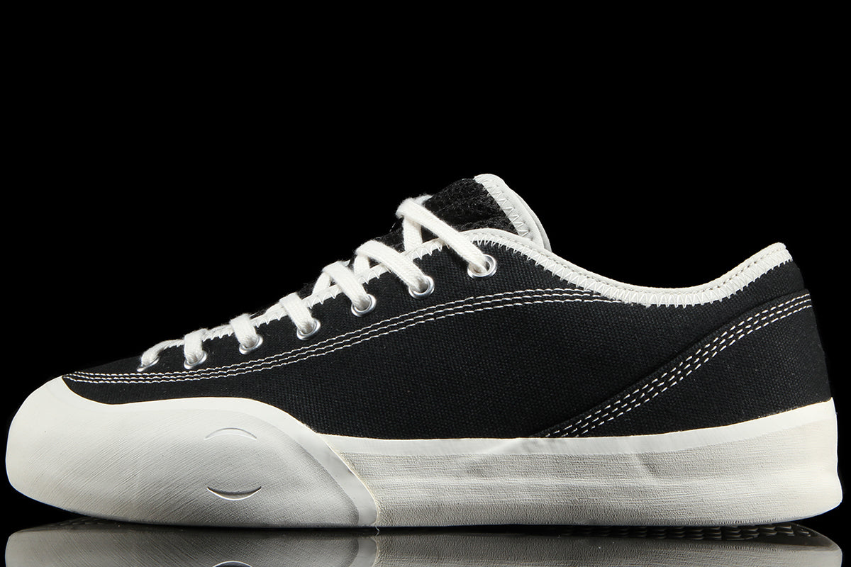 Village PM - 1.30 PM
Color : Black / Whisper White