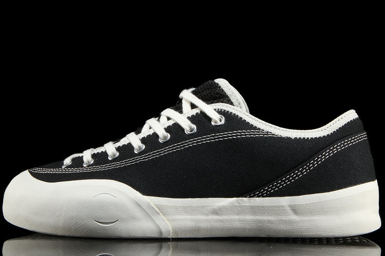 Village PM - 1.30 PM
Color : Black / Whisper White