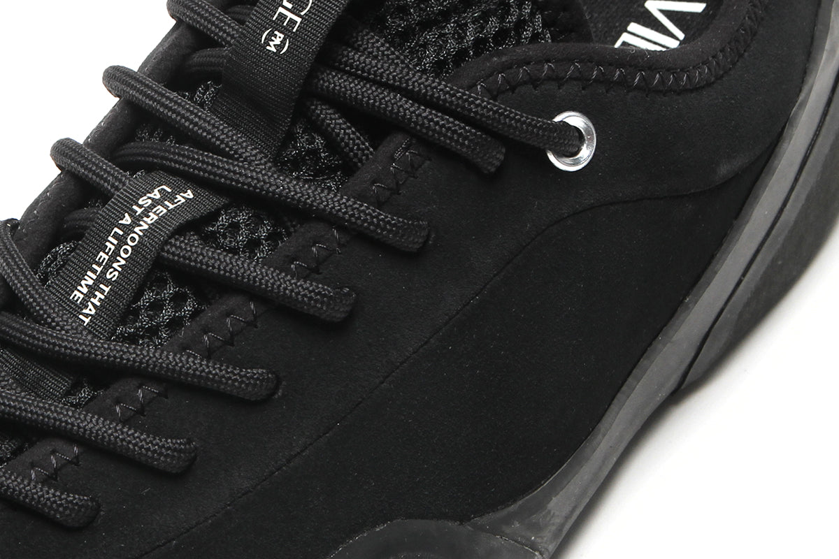 Village PM - 1 PM
Color : Black / Natural Black