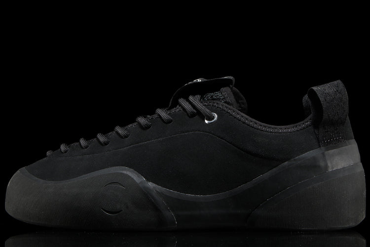 Village PM - 1 PM
Color : Black / Natural Black