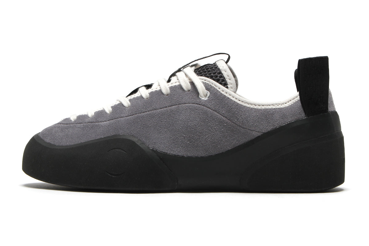 Village PM - 1 PM
Color : Grey / Natural Black