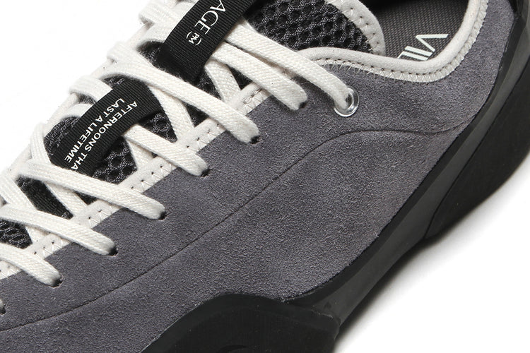 Village PM - 1 PM
Color : Grey / Natural Black