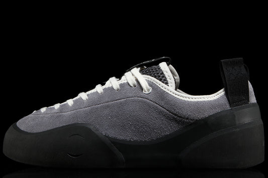 Village PM - 1 PM
Color : Grey / Natural Black