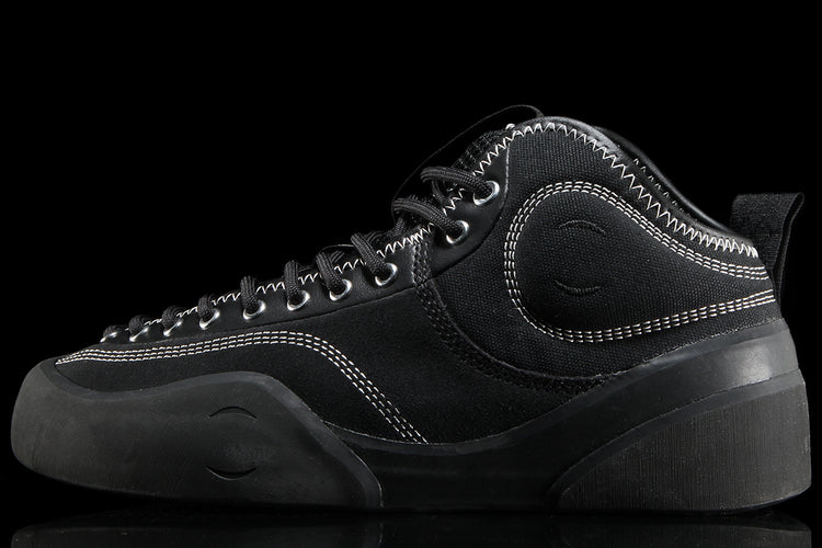 Village PM - 1 PM Mid
Color : Black / Natural Black