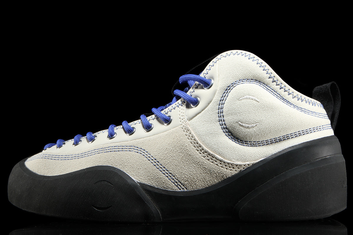 Village PM - 1 PM Mid
Color : Cream / Blue / Natural Black