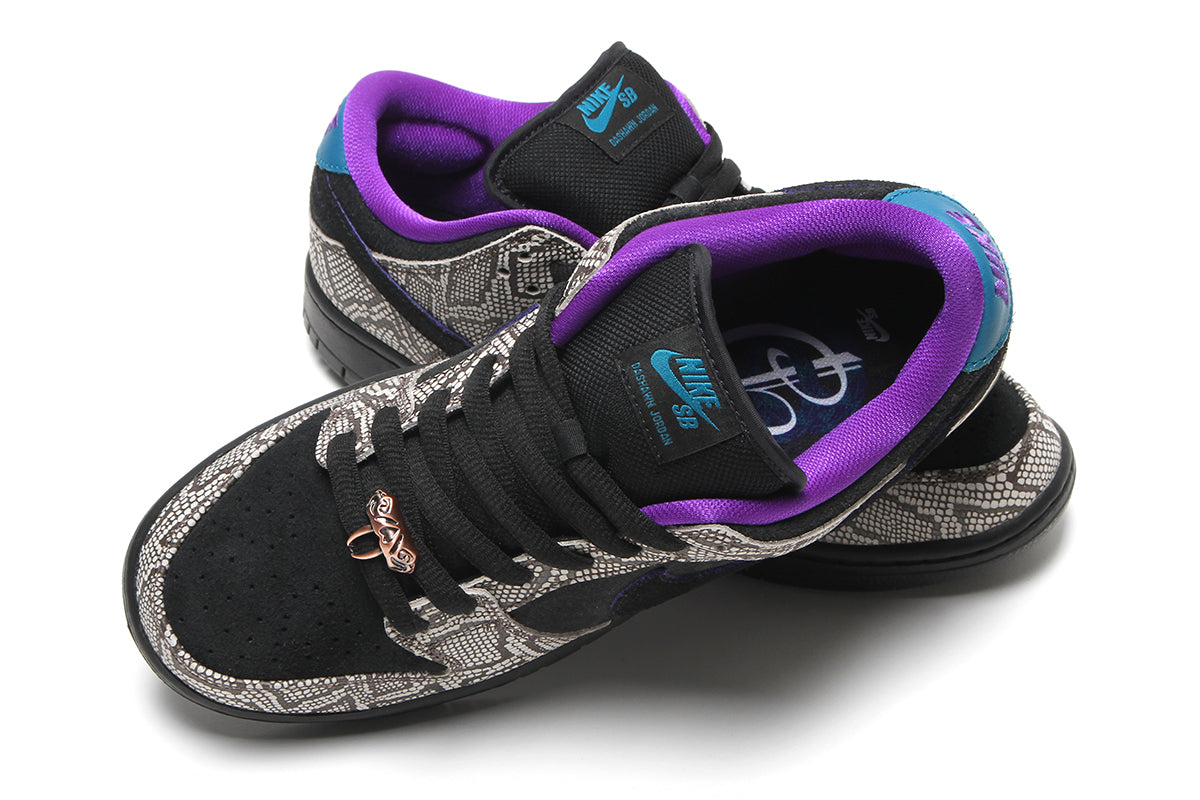 Nike SB - Dunk Low Pro x Dashawn Jordan
Style # IB6208-200
Color : String / Black / Bright Spruce / Fierce Purple