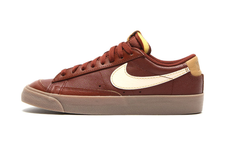 Nike Blazer Low '77 EMB - Oxen Brown / Pearl White