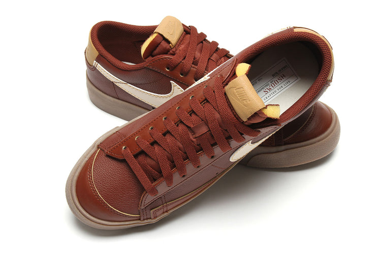 Nike Blazer Low '77 EMB - Oxen Brown / Pearl White