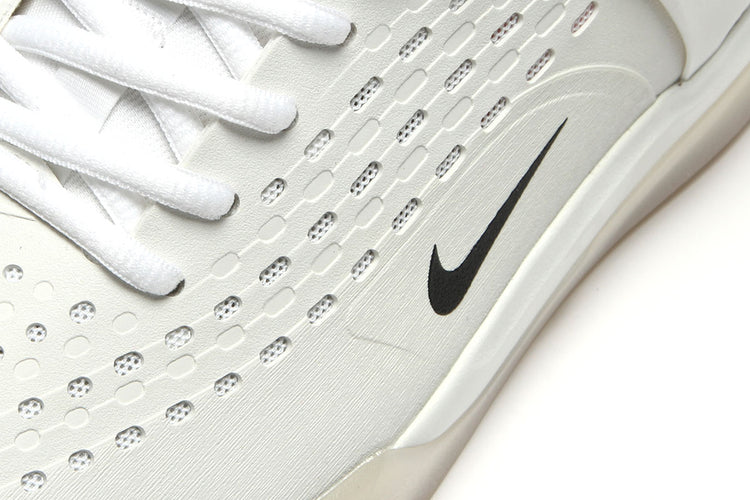 Nike SB Nyjah 3 - White / Black