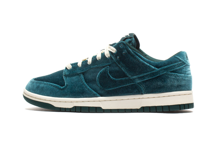 Women's Dunk Low