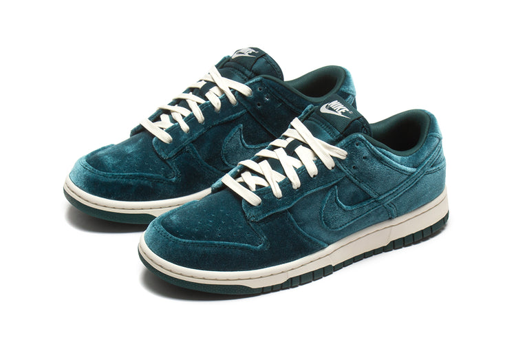 Women's Dunk Low