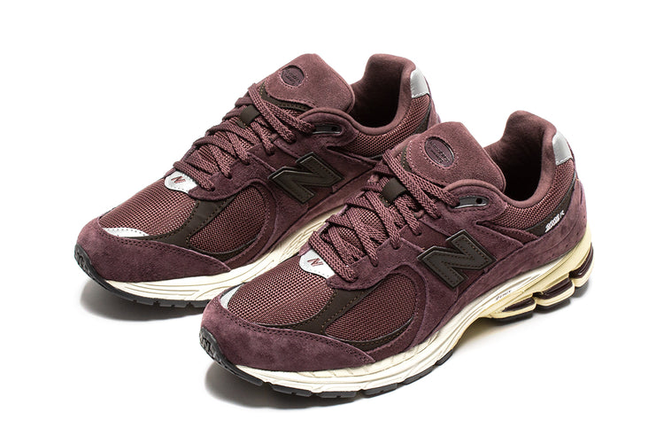 New Balance 2002R Dark Grape / White