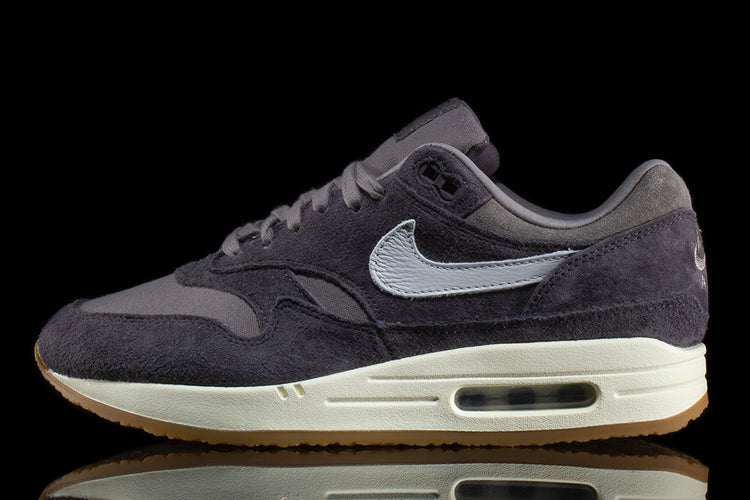 Nike Air Max 1 Crepe  Style # FD5088-001 Color : Soft Grey / Neutral Gray