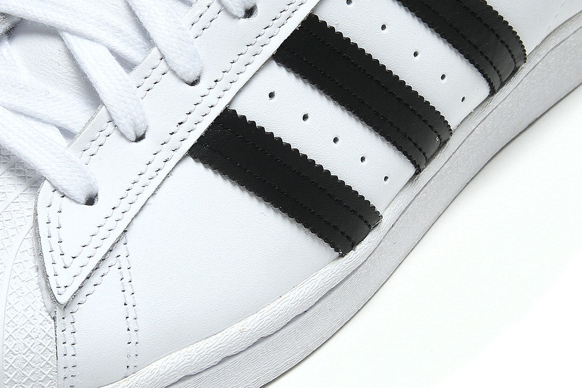 adidas Superstar ADV Cloud White / Core Black Shoes - 7.5 adidas Superstar ADV Cloud White / Core Black Shoes - 7.5