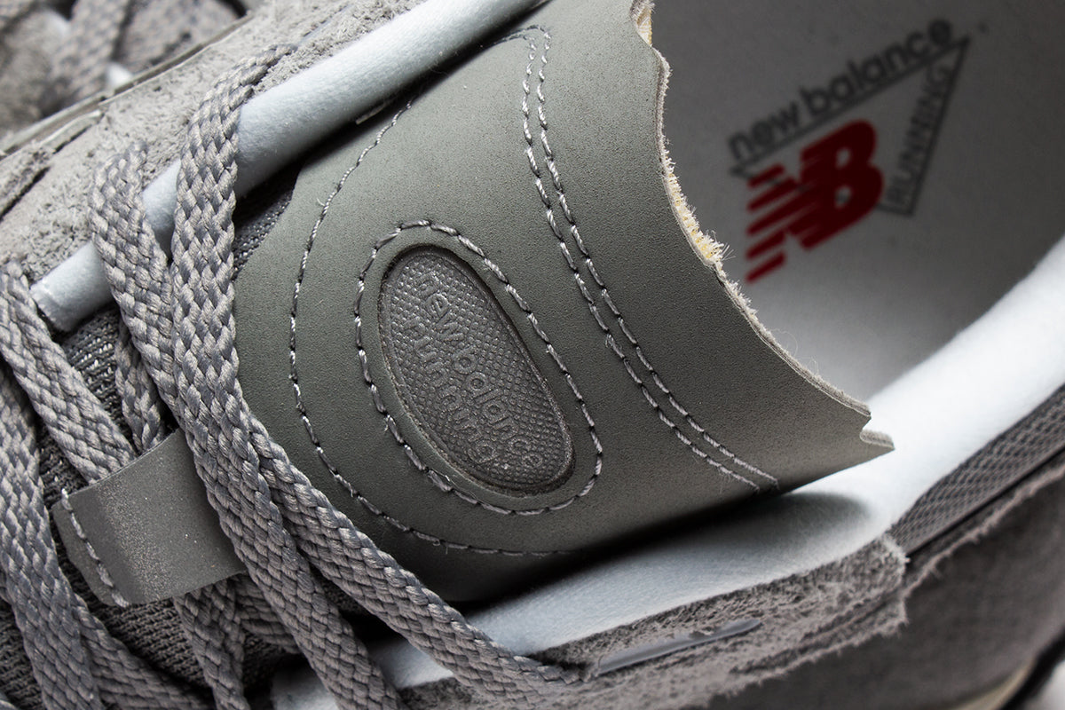 New Balance 2002R Style # M2002RDM Color : Protection Pack Grey / White