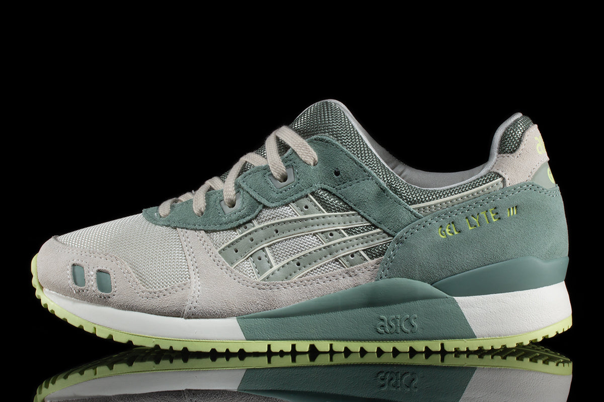 Asics | Gel-Lyte III OG Style # 1201A832.101 Color : Cream / Olive Grey