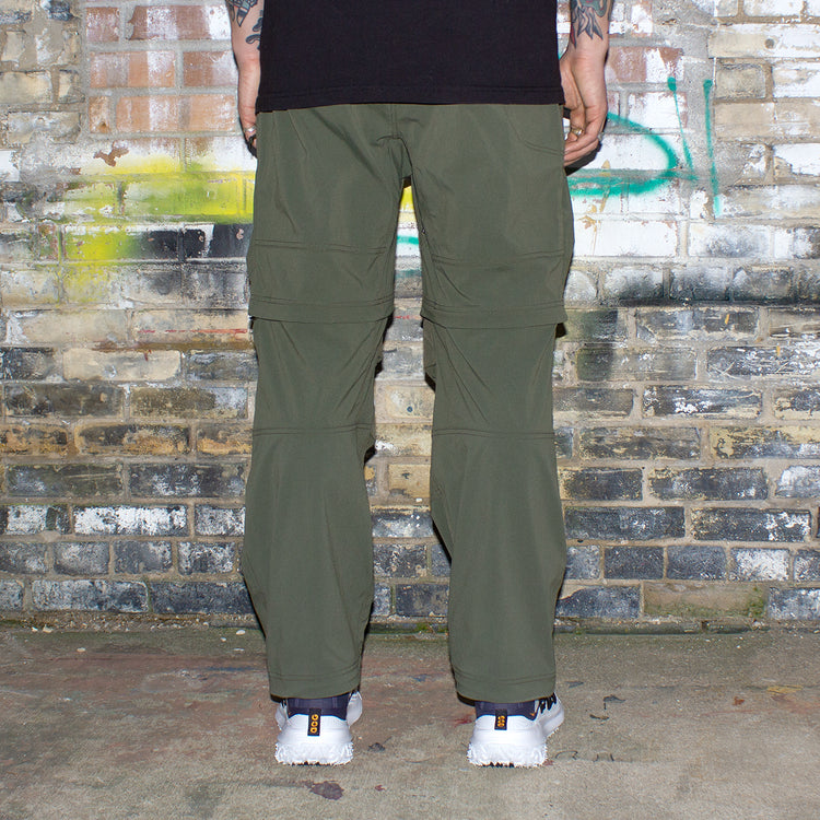 Nike ACG Smith Summit Cargo Pant Style # DN3943-325 Color : Medium Olive / Light Army