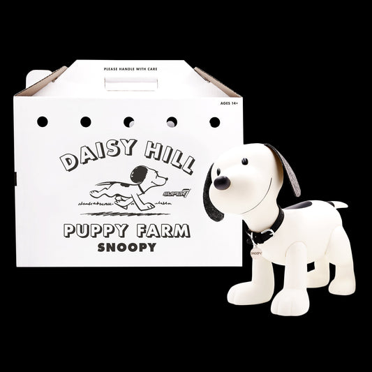 Super7 Peanuts Supersize - Snoopy (Newsprint Grayscale)