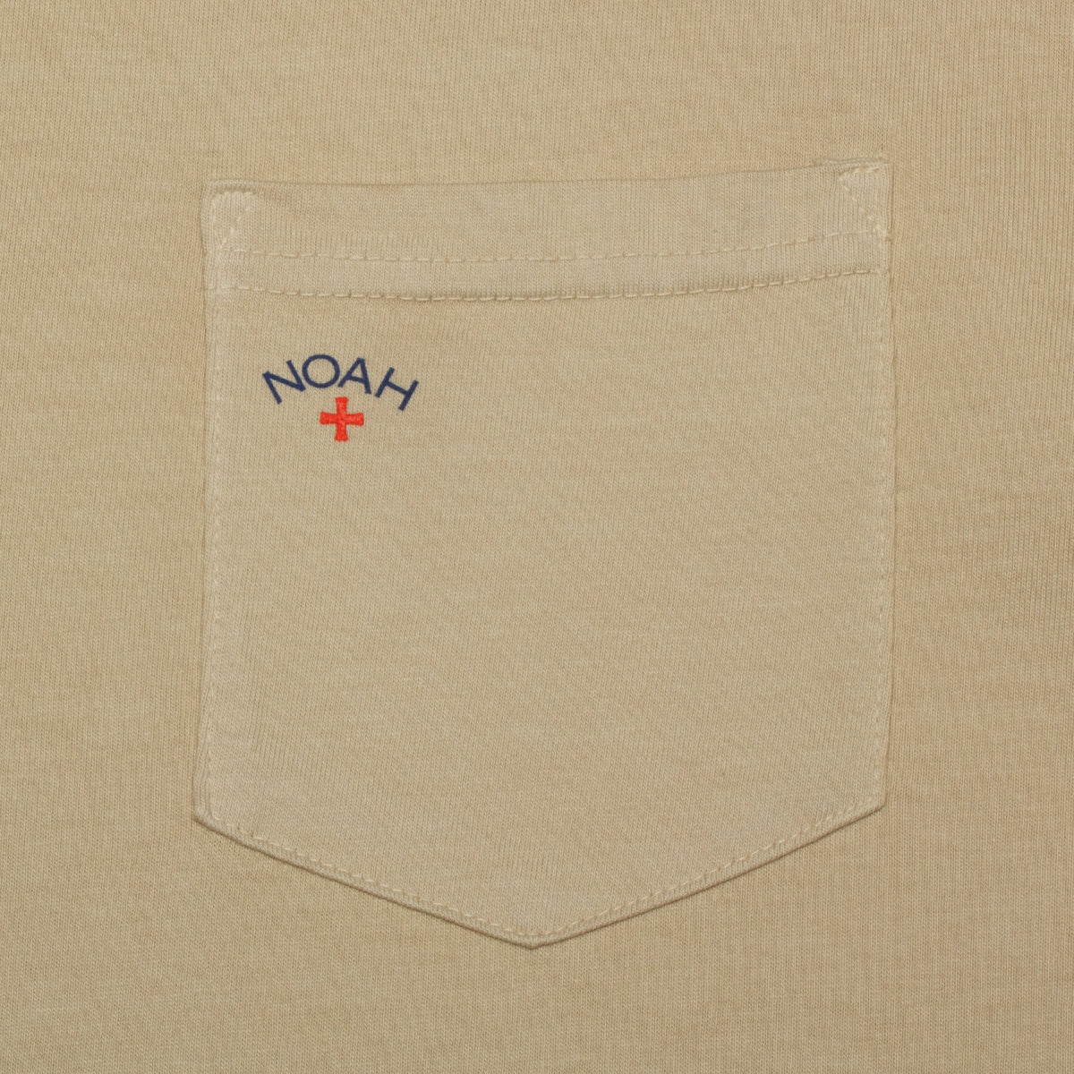 Noah Core Logo Pocket T-Shirt Color : Sand