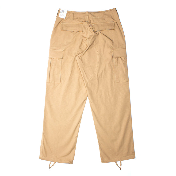 Nike SB Kearny Cargo Pant Style # FD0401-200 Color : Hemp / White