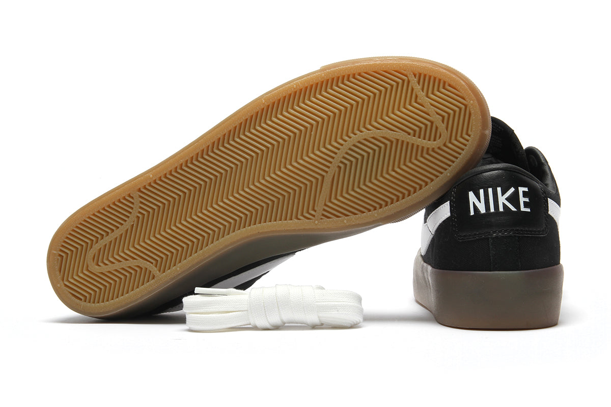 Nike SB Zoom Blazer Low Pro GT : Black / White / Gum